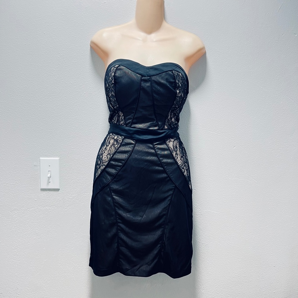 NWT Bebe Sz L Black Nude Lace Strapless Dress - Picture 5 of 7